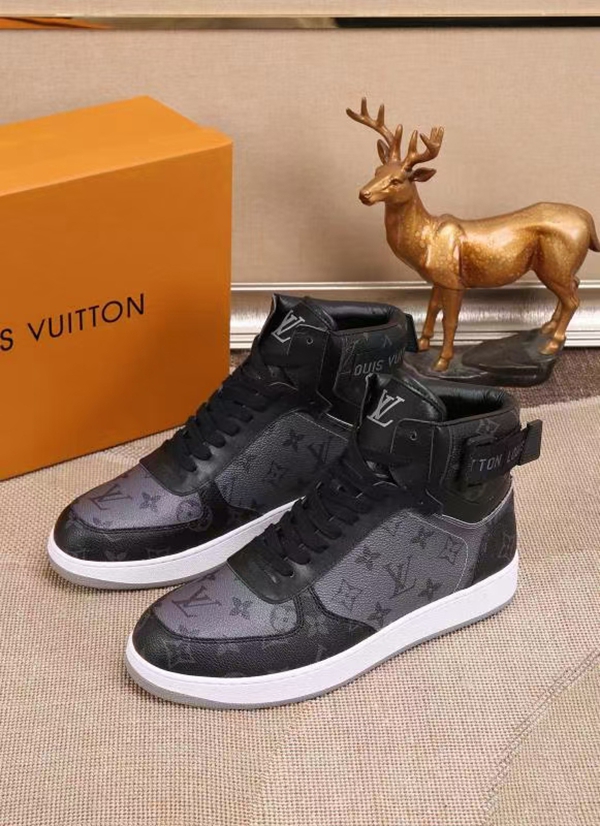 ルイヴィトン靴正面デザイン